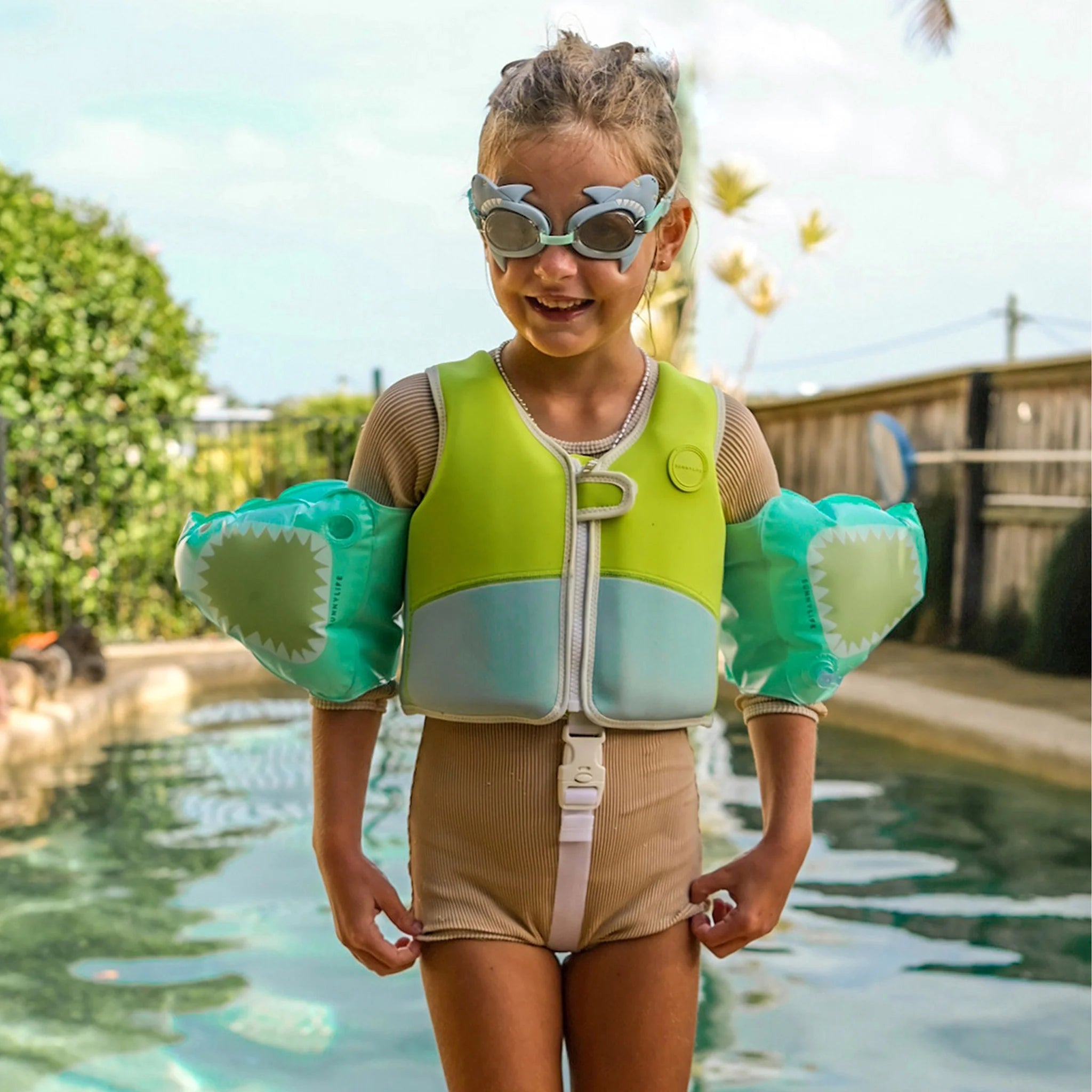 shark goggles Mini Swim Goggles Salty the Shark Aqua – Tiffie & Molly