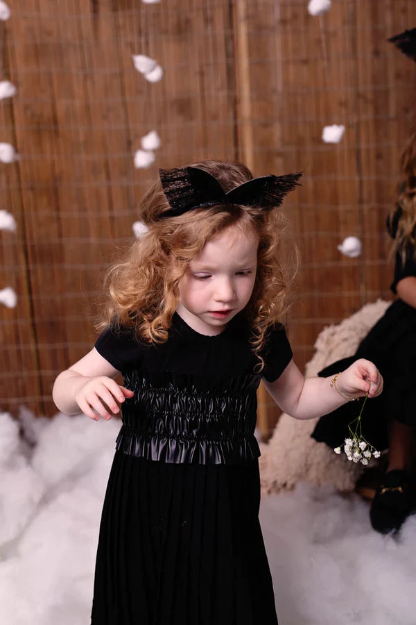 Elegant Butterfly Wrap - Gold