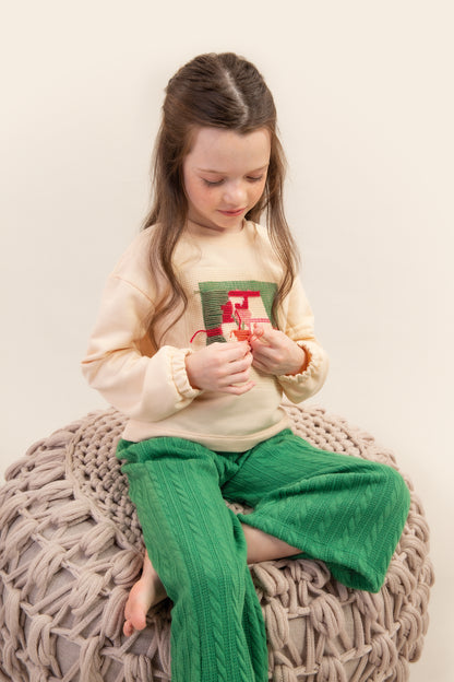 Vanilla Knit & Green Sweatshirt Set