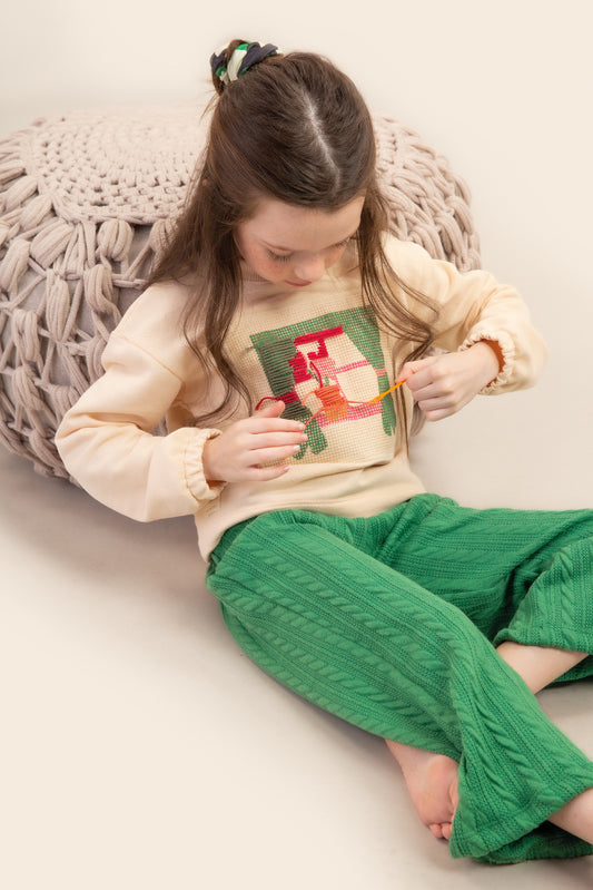 Vanilla Knit & Green Sweatshirt Set