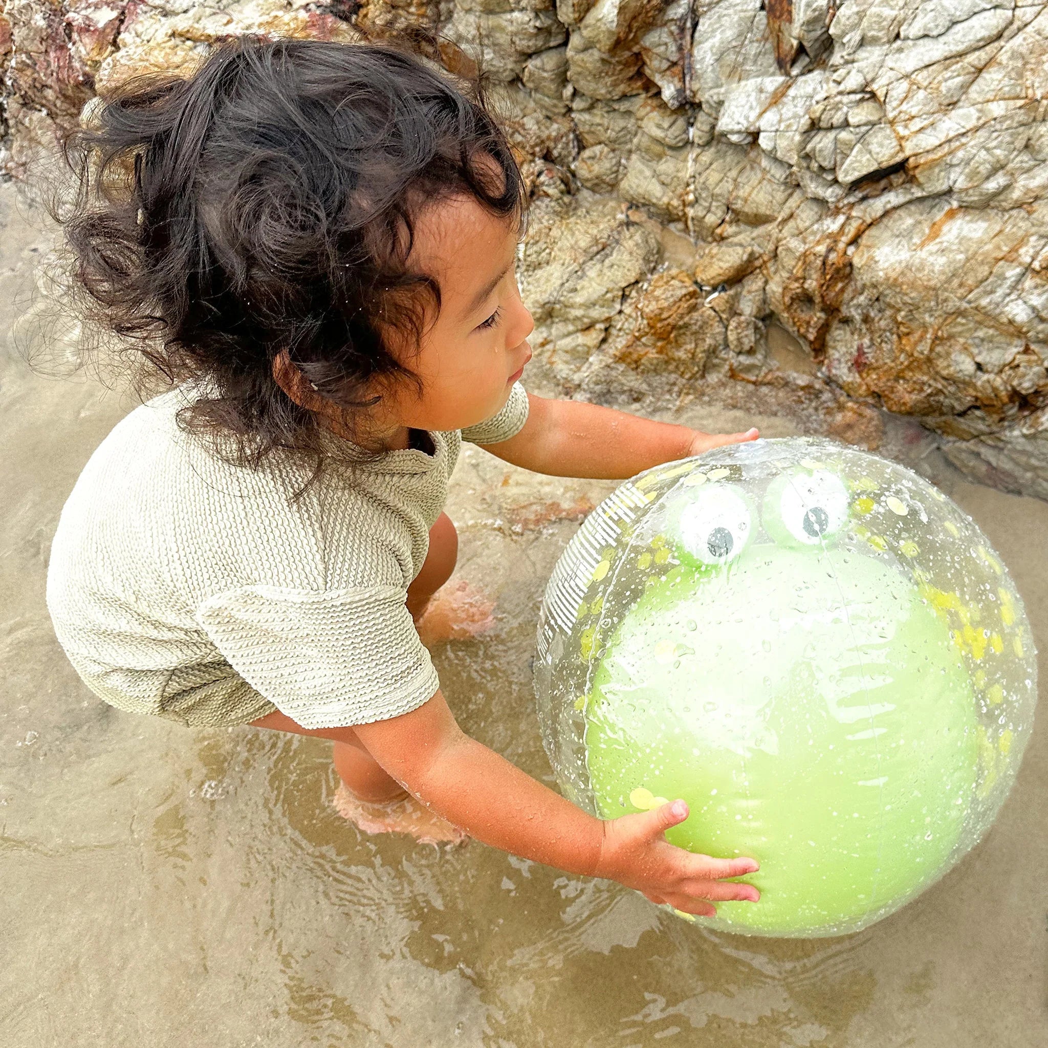 Tiff Inflated 3D Inflatable Beach Ball-Cookie the Croc Light Khaki – Tiffie & Molly