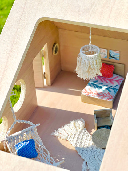 Surfer's Shack Dollhouse