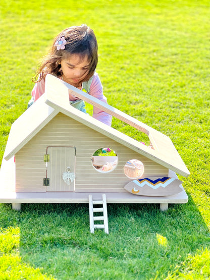 Surfer's Shack Dollhouse