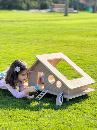 Surfer's Shack Dollhouse