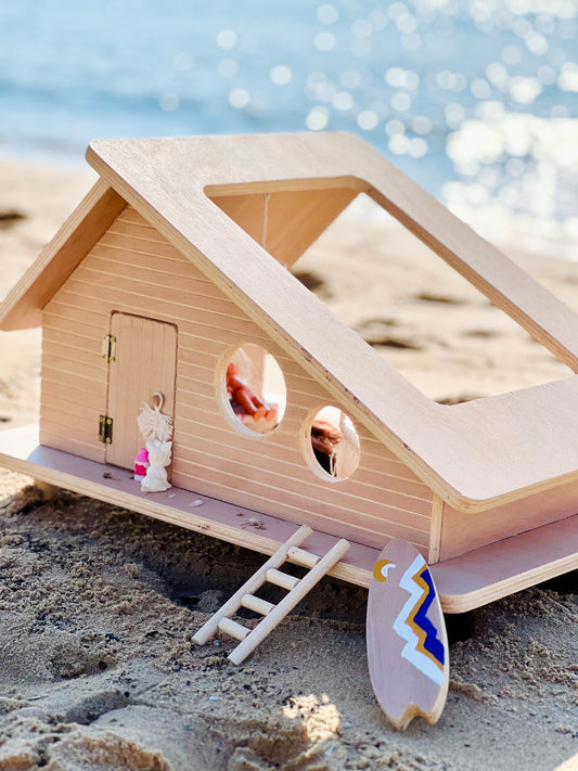 Surfer's Shack Dollhouse