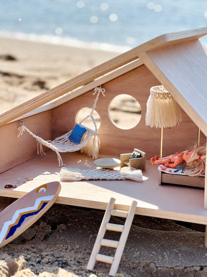 Surfer's Shack Dollhouse