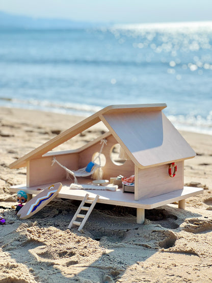Surfer's Shack Dollhouse