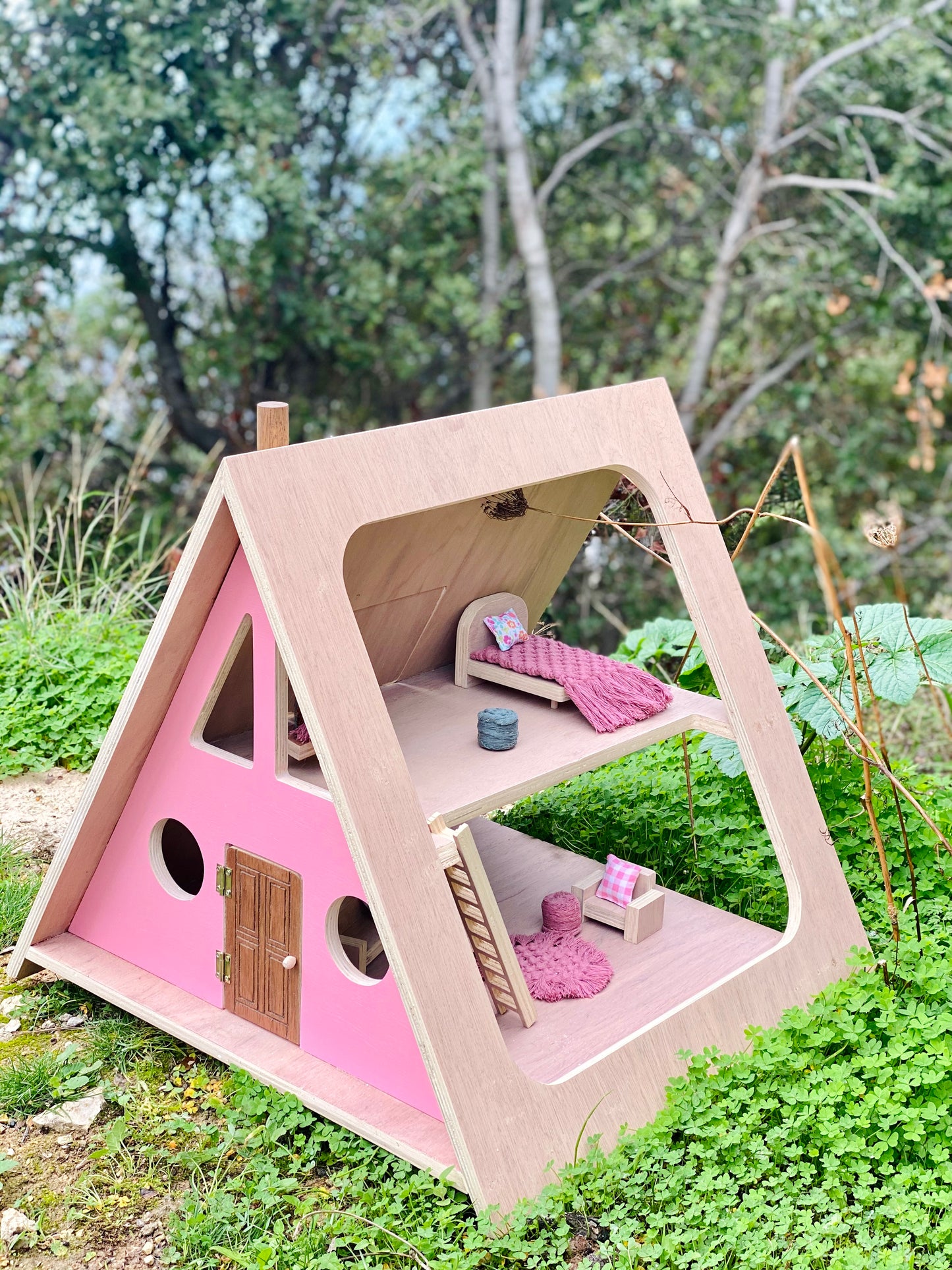 Mountain Cabin Dollhouse - Pink/Turquoise Mint